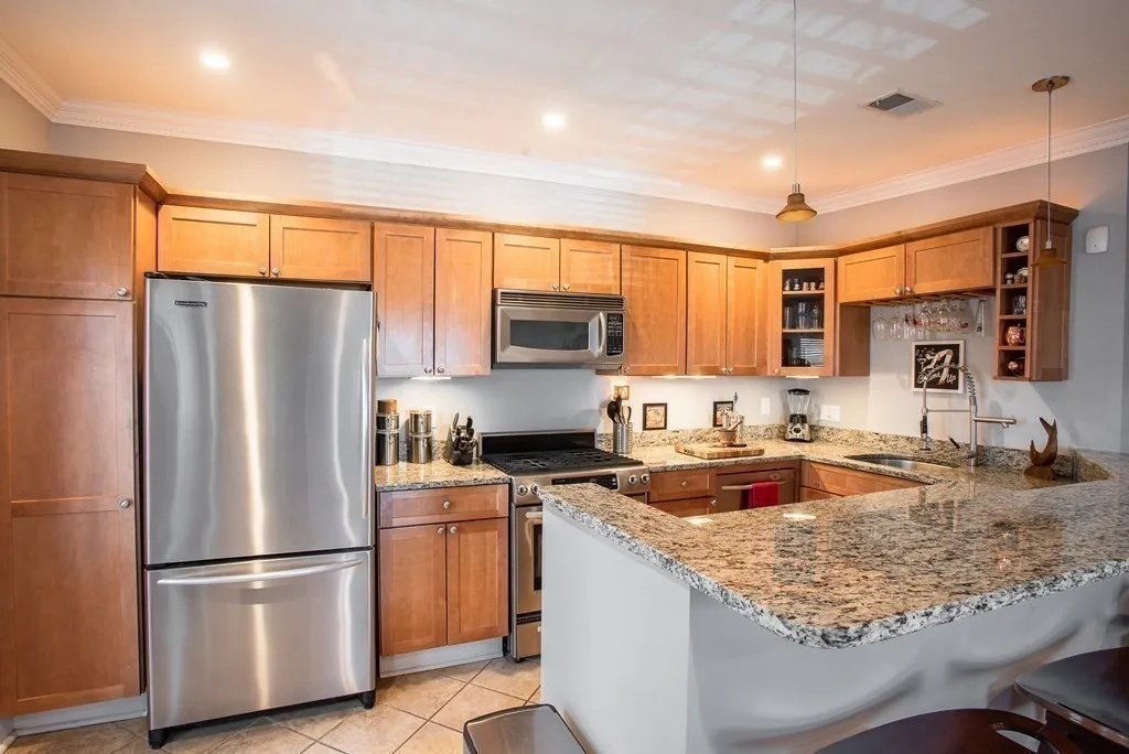 26 Beach St, Boston