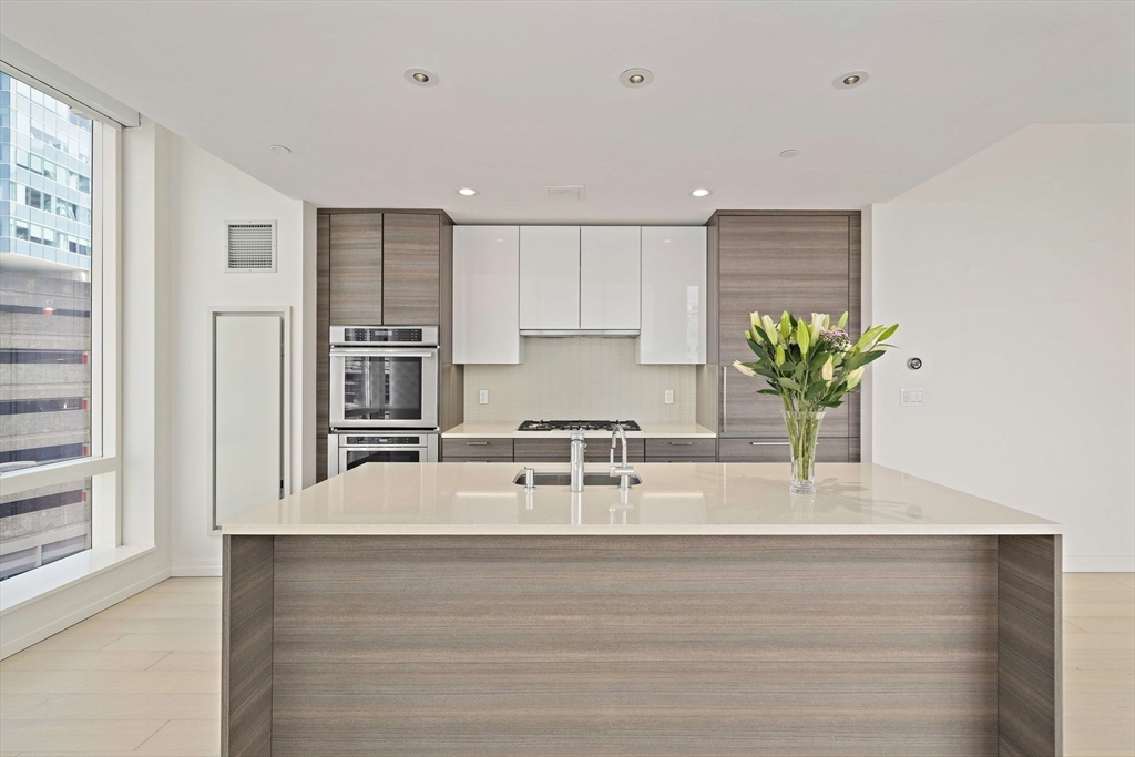 1 Franklin St, Midtown