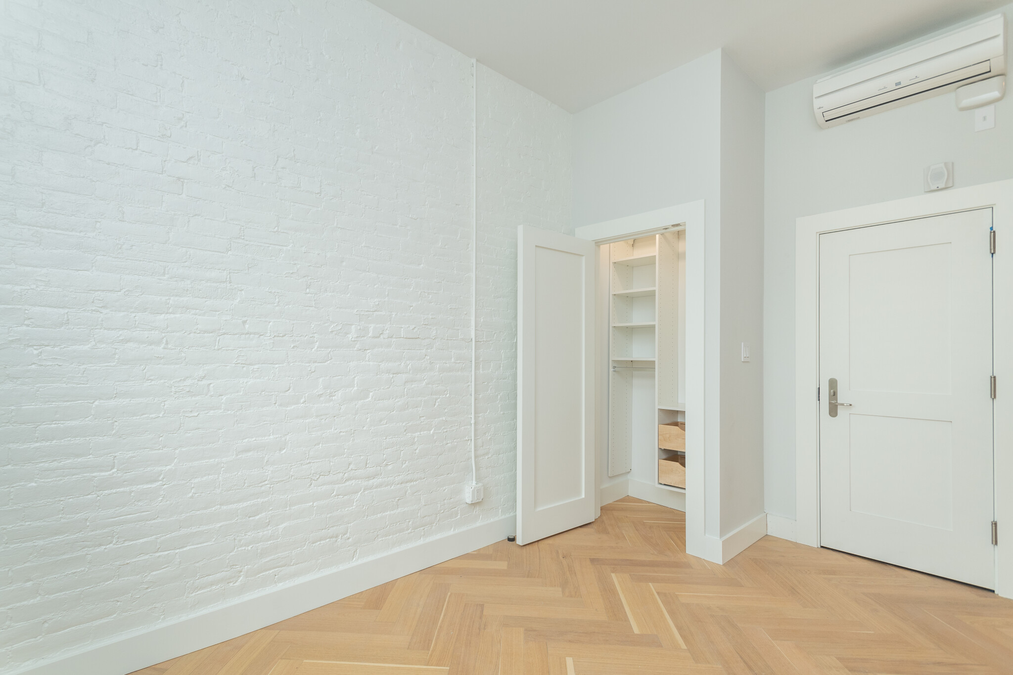 461 Massachusetts Ave, Roxbury