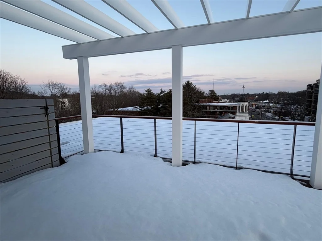 1025 Massachusetts Ave, Arlington Heights