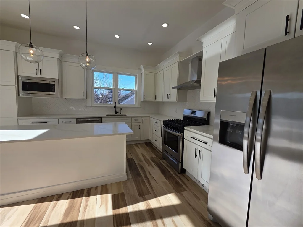 84 Dudley St, Medford