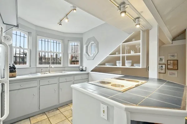 587 Tremont, South End