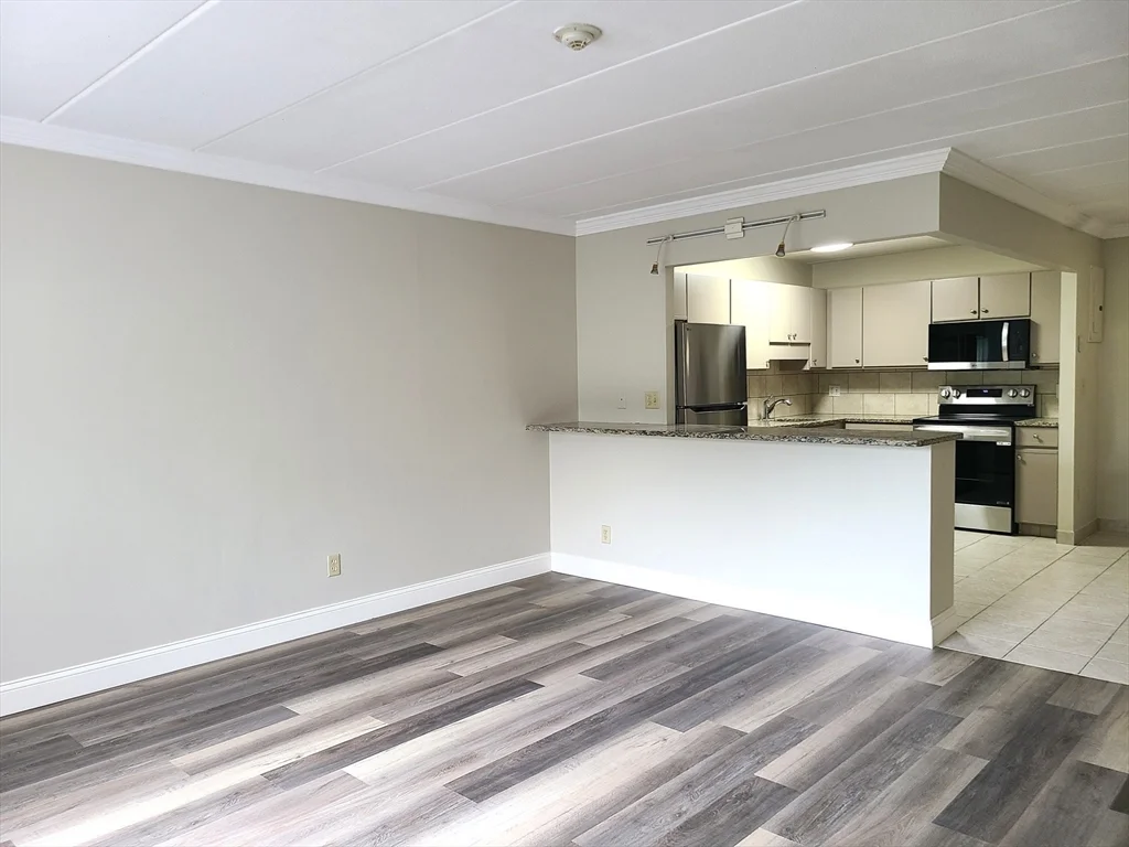 566 Washington St, Weymouth