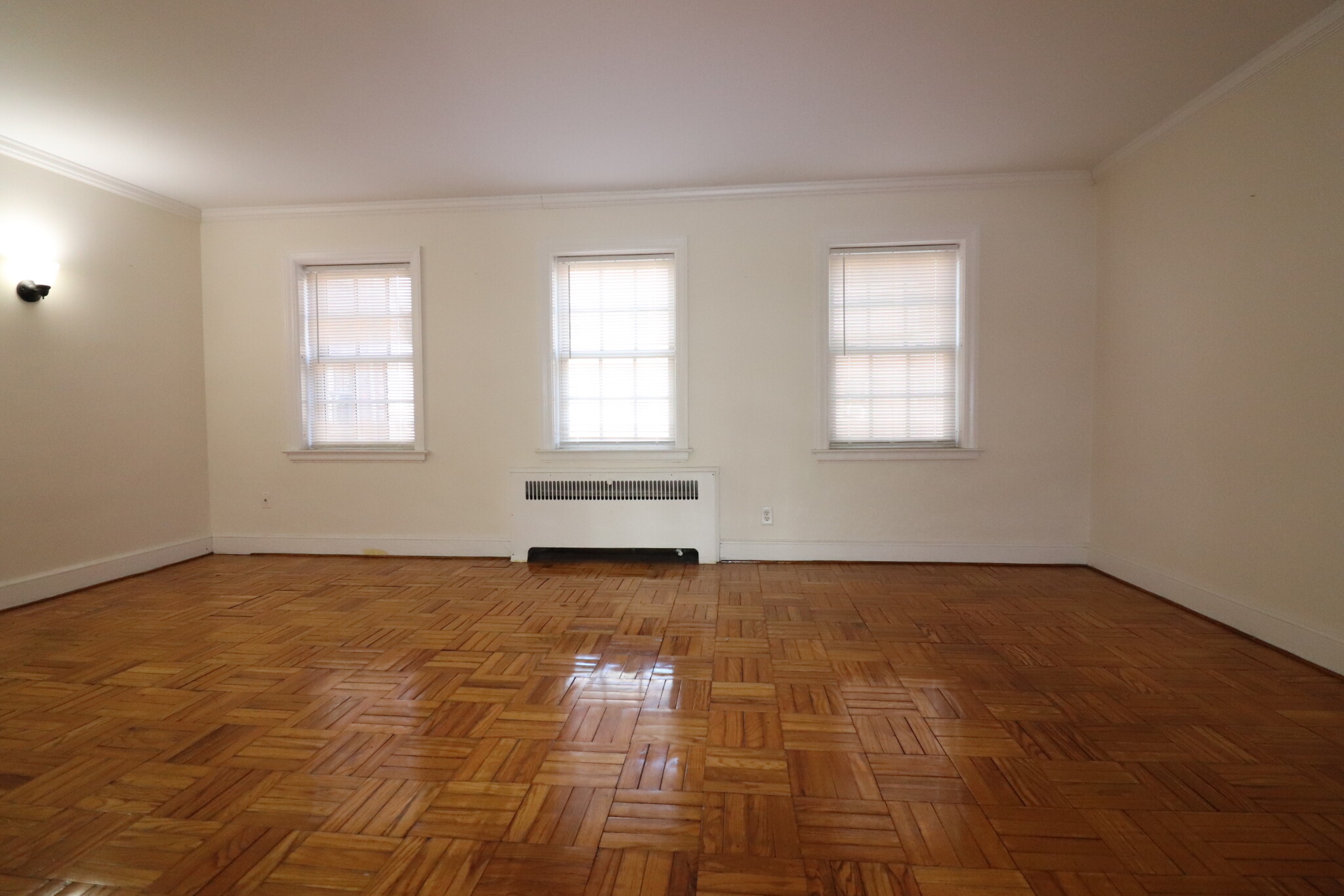 312 Washington St, Wellesley