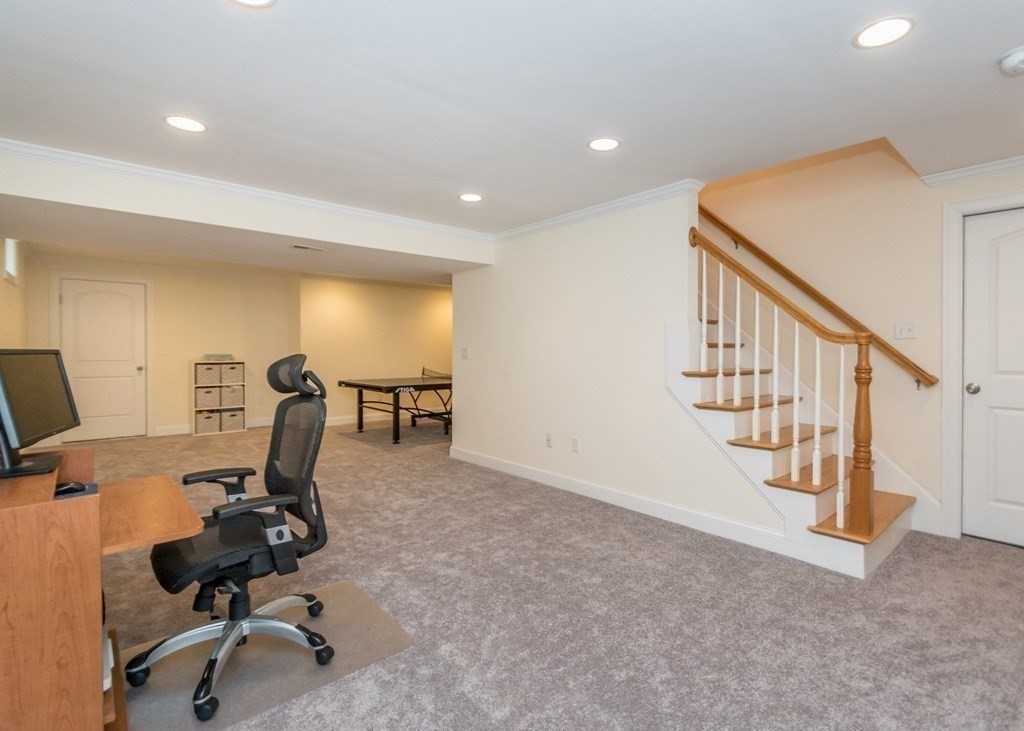 67 Trimount Ave, Waltham