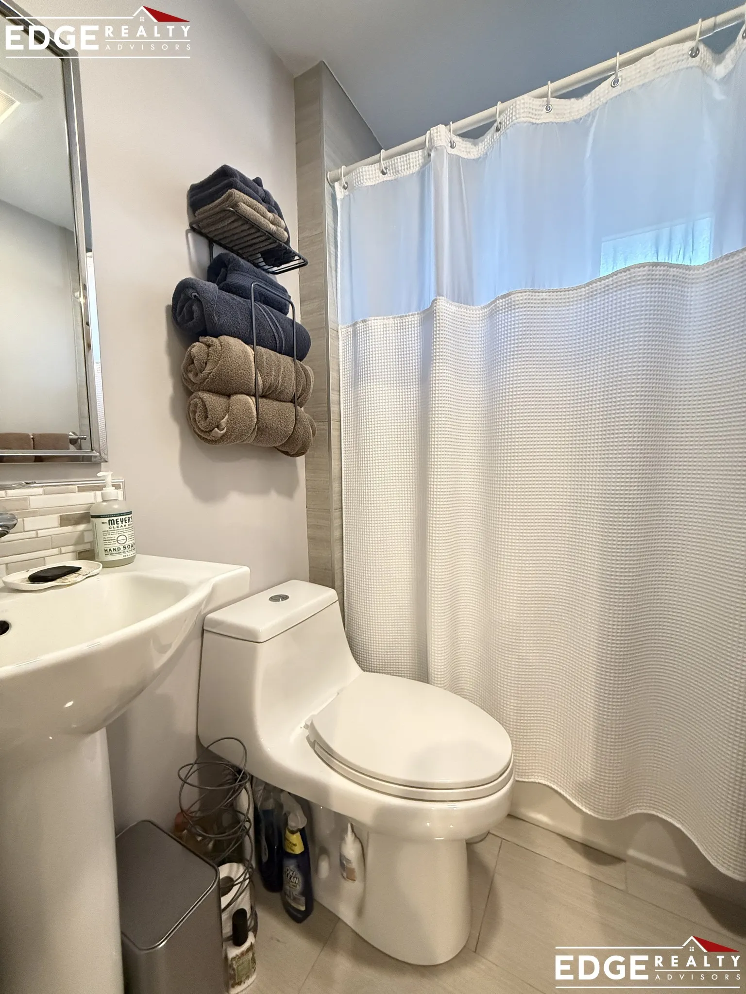 83 Newbury St, Teele Square