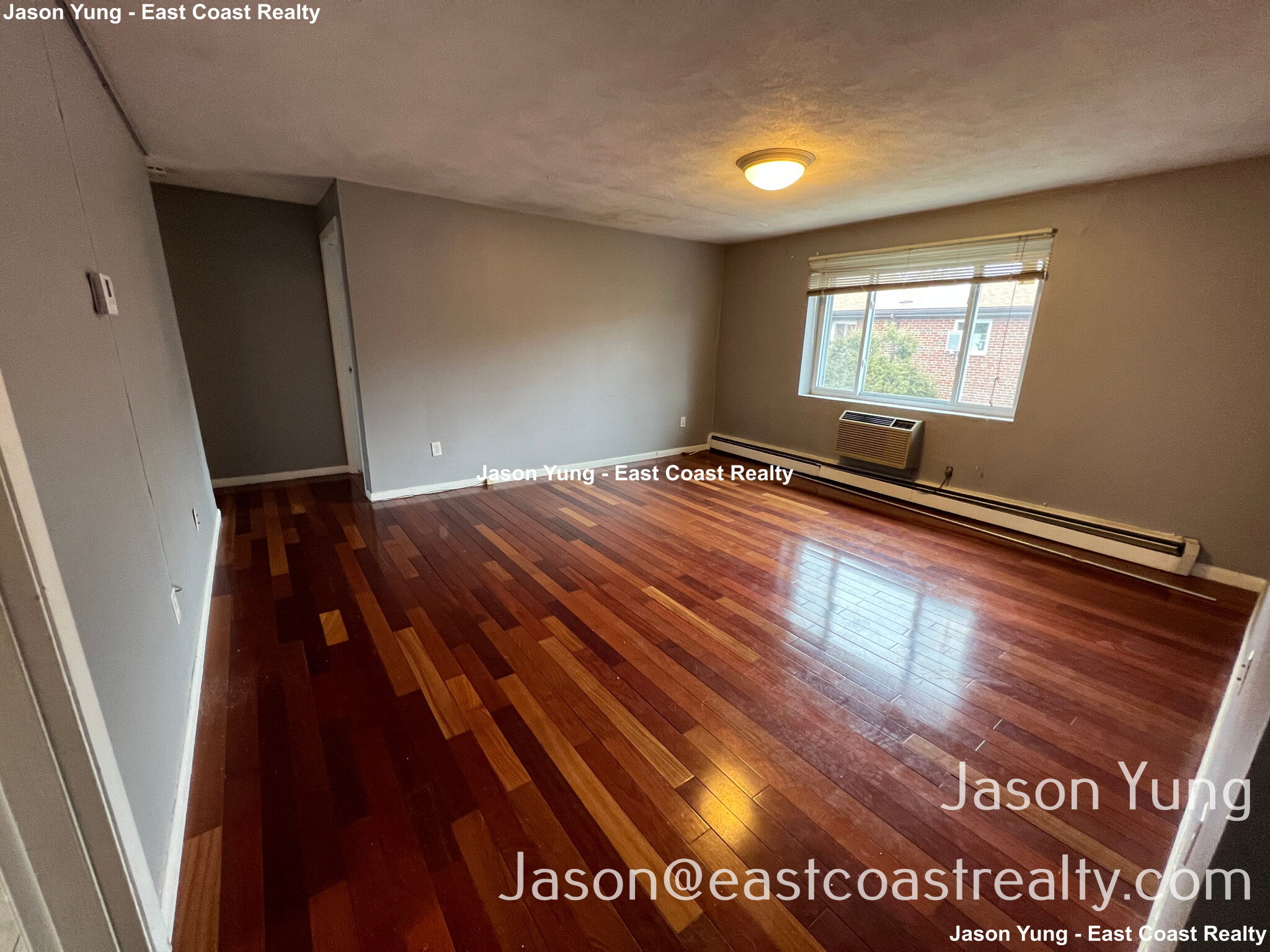 32 Bryon Rd, Chestnut Hill