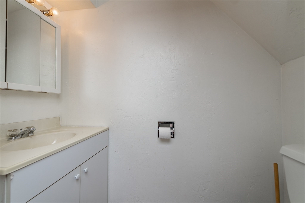 18 Edgerly Rd, Fenway