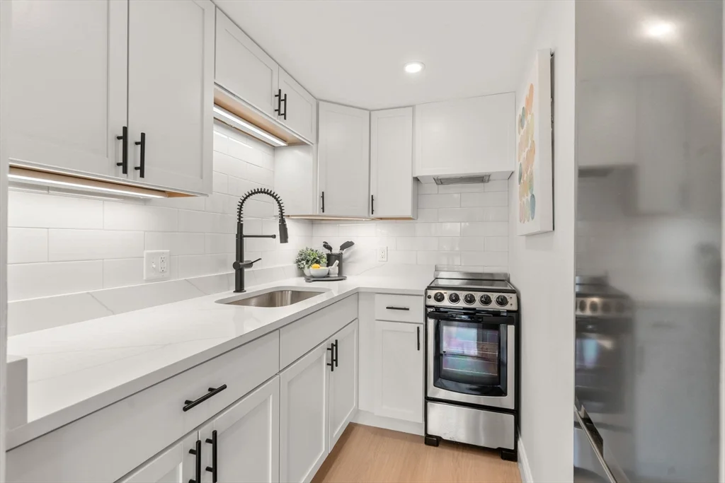 231 Coolidge Ave, Watertown