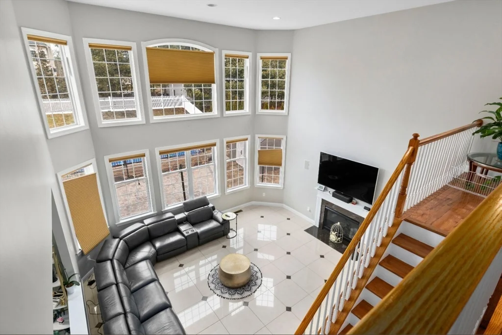 77 Hound Pack Cir, Walpole