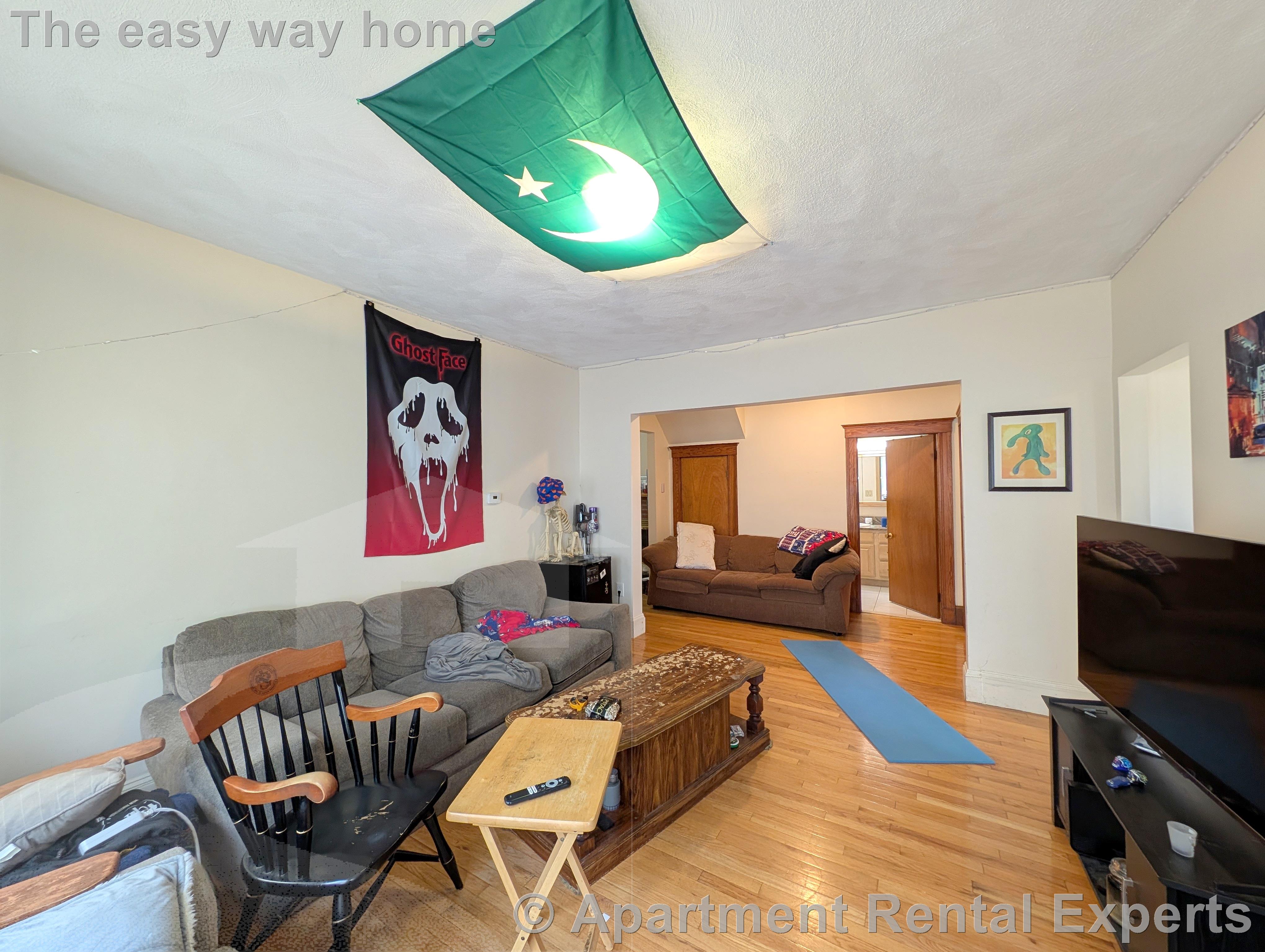 15 Hill St, Teele Square