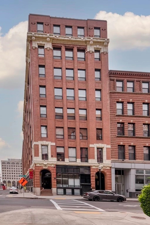 121 Beach St, Leather District