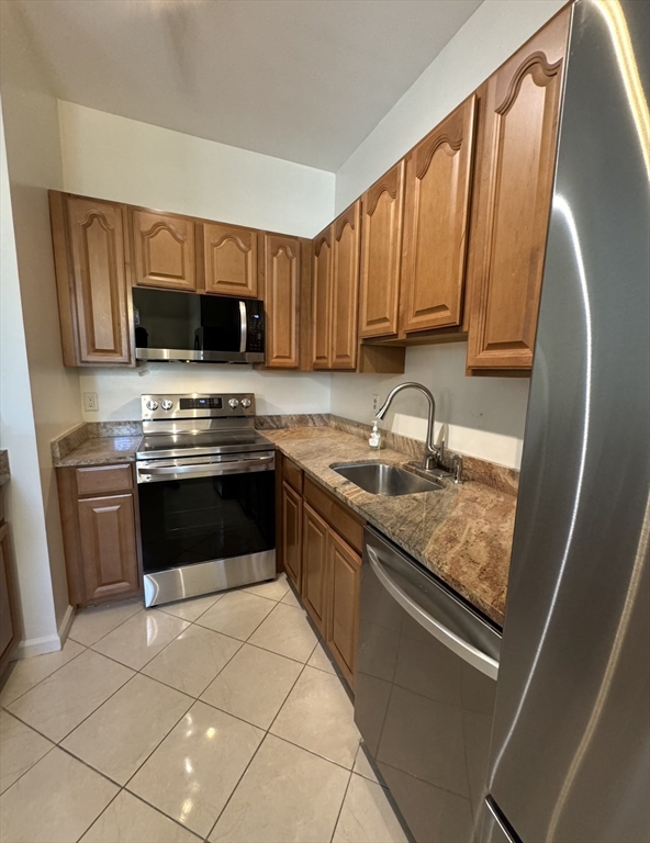 600 Washington St, Wellesley