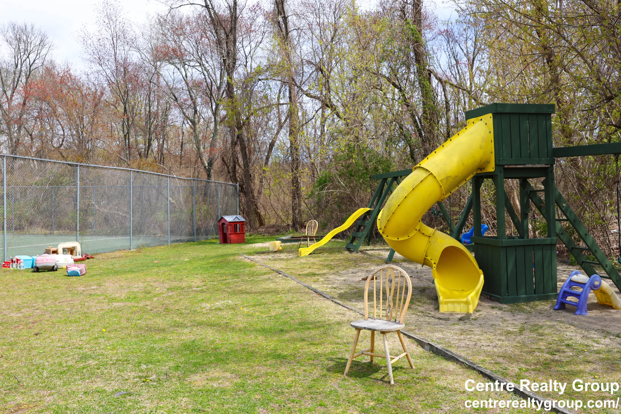 14 Bryon Rd, Chestnut Hill