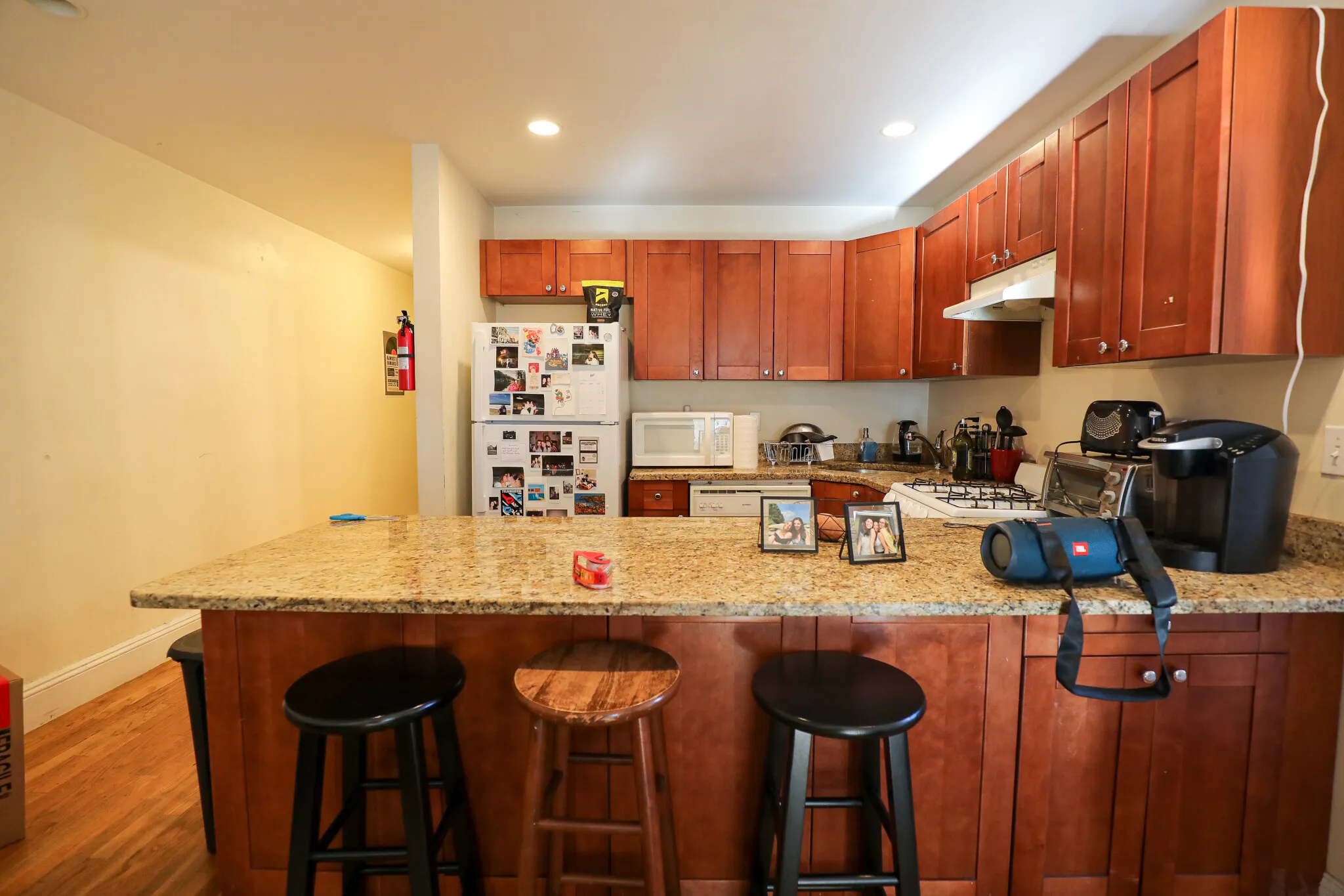 61 Thatcher St, North Brookline