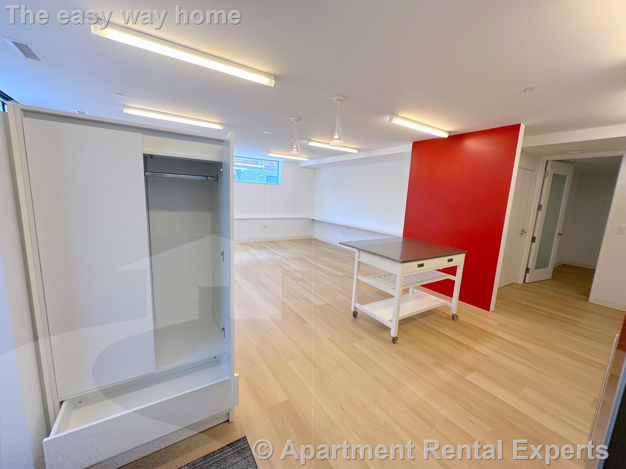 29 Warren St, East Cambridge