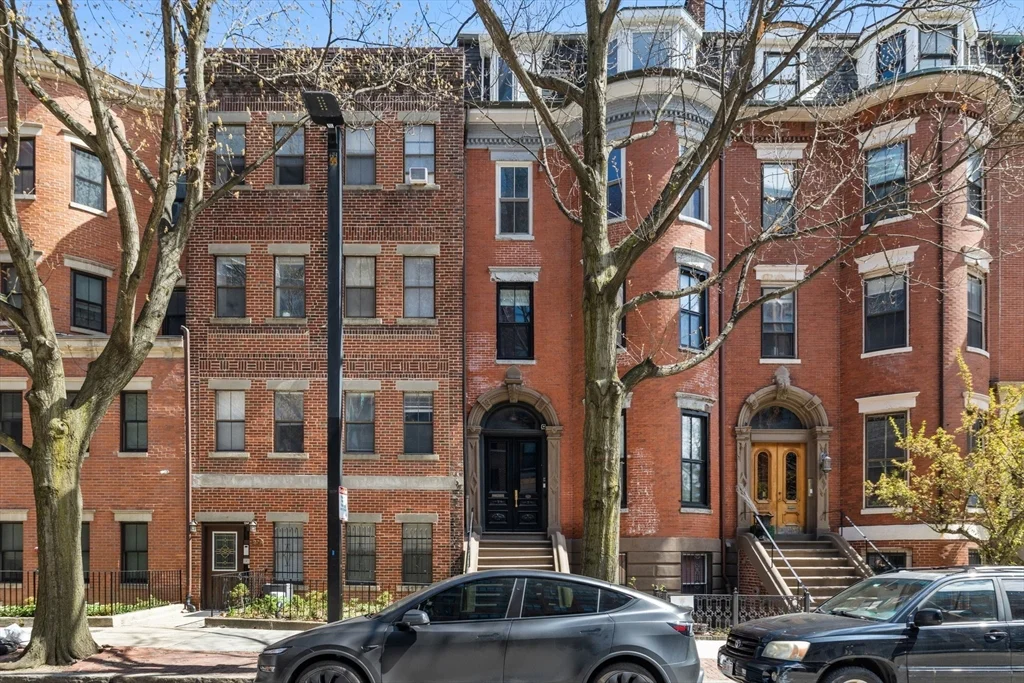 298 Columbus Ave, Back Bay