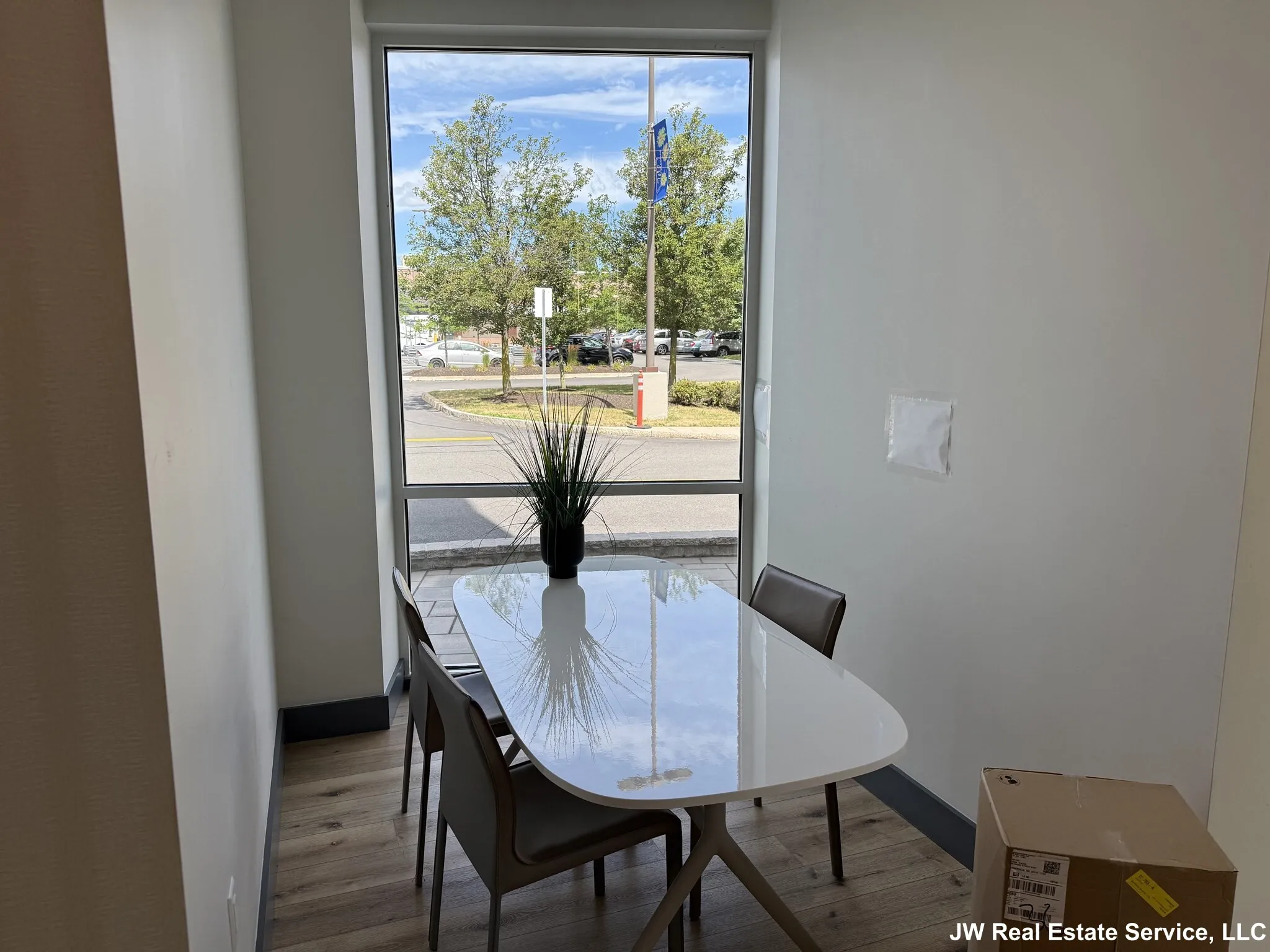 60 Cross Street East, East Somerville