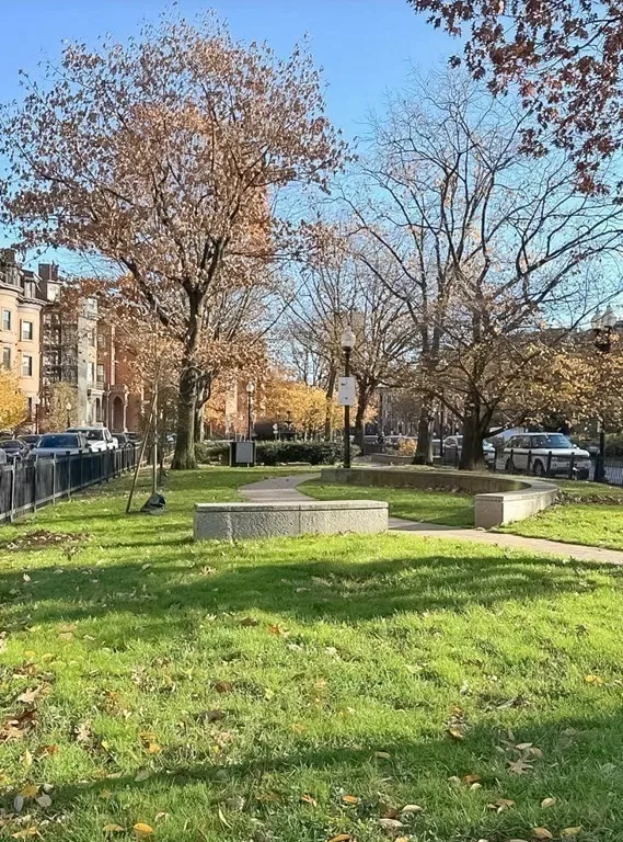 534 Massachusetts Ave, South End