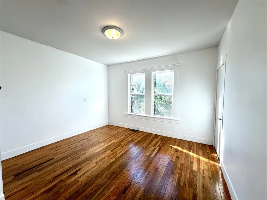 11 Francis, Oak Grove