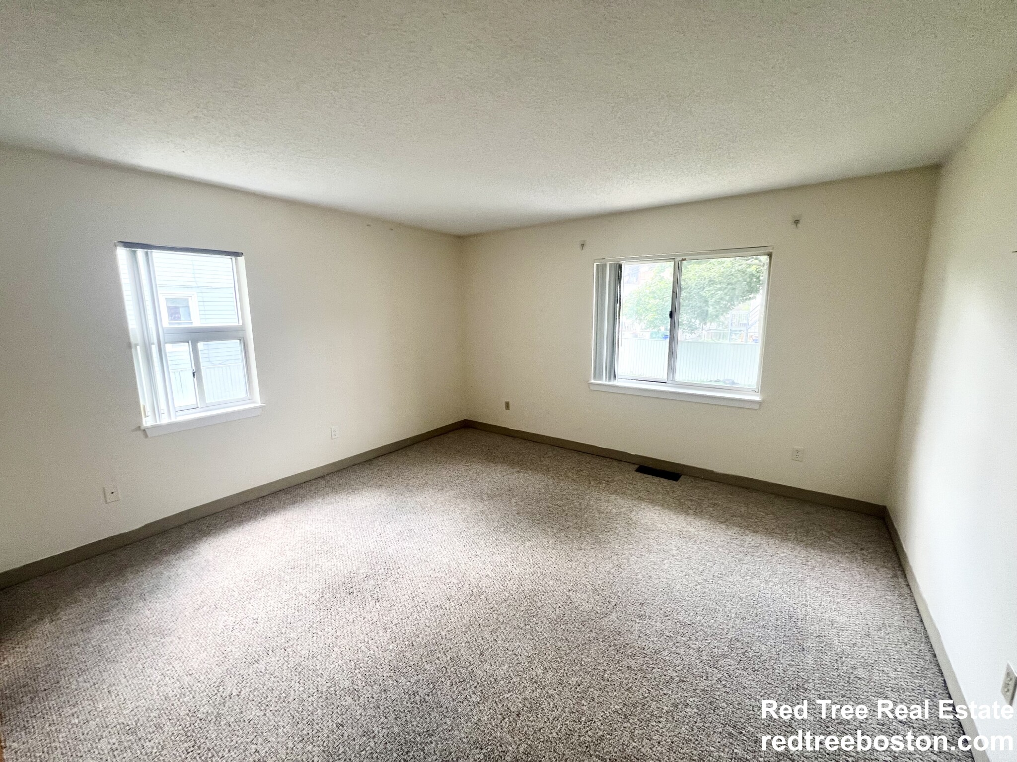 150 North Beacon St, Brighton