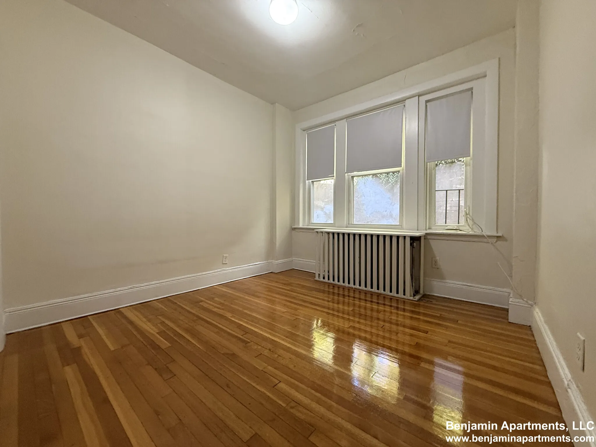 33 Lancaster Ter, Corey Hill