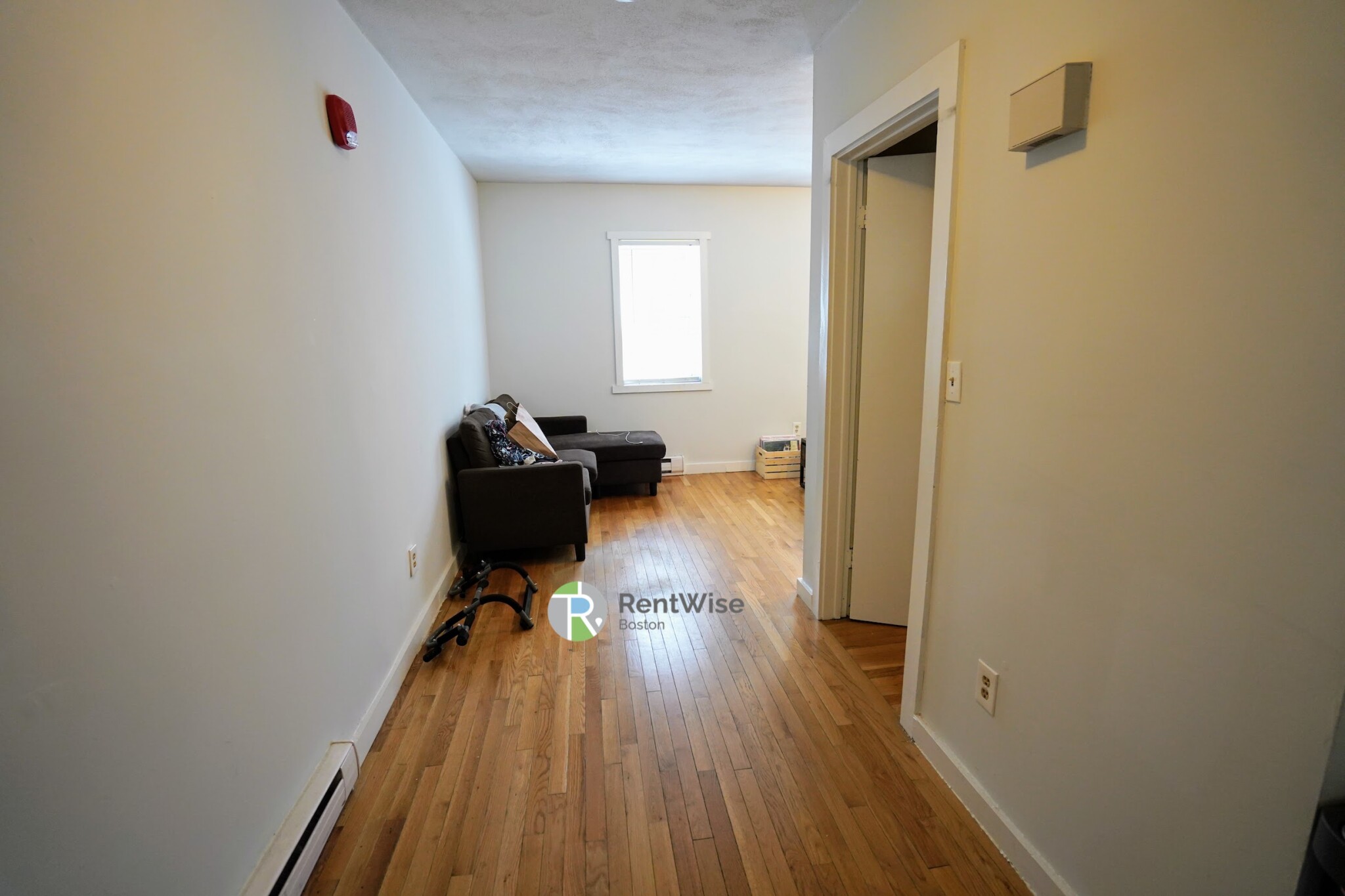 4 Schrepel Pl, South Boston