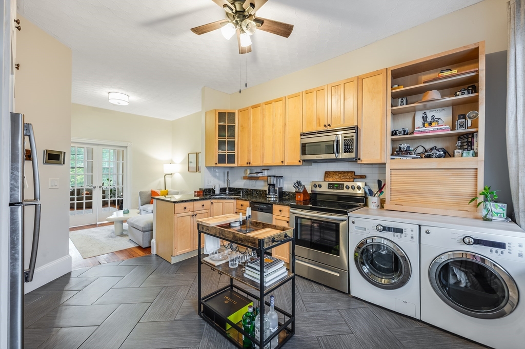 805 E 4th St, South Boston