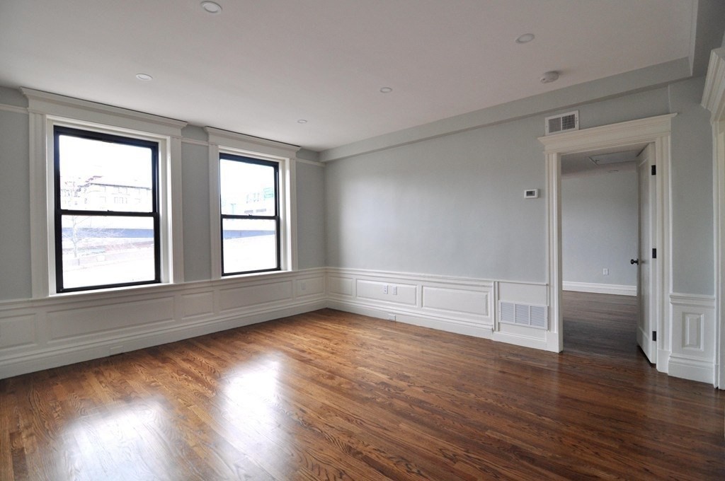 2 bed, 2 bath apartment for rent at 464 Commonwealth Ave Unit 25, Fenway — photo 3 of 11