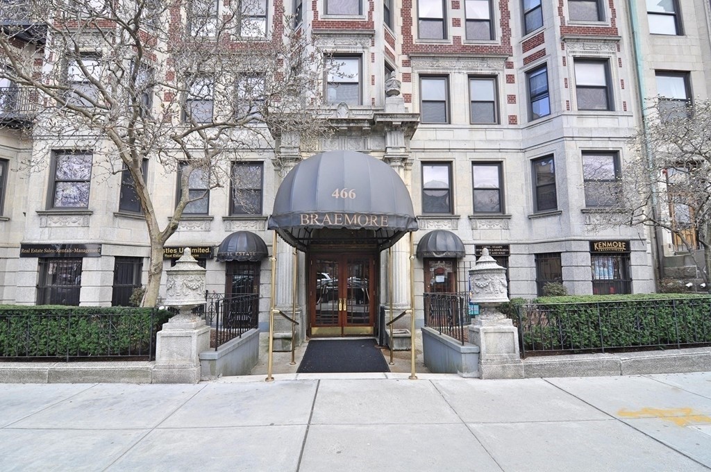 2 bed, 2 bath apartment for rent at 464 Commonwealth Ave Unit 25, Fenway — photo 11 of 11