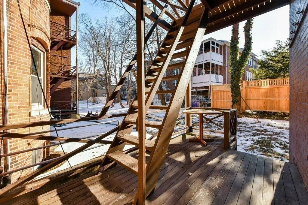 36 Winchester St, Coolidge Corner