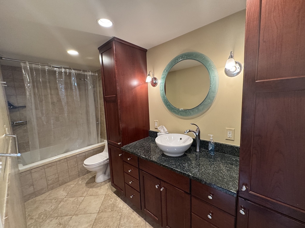 403 Marlborough St, Back Bay