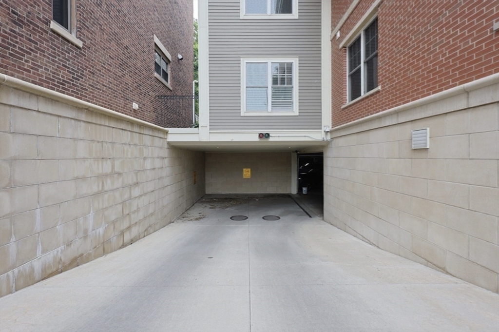 616 E 4th St, South Boston