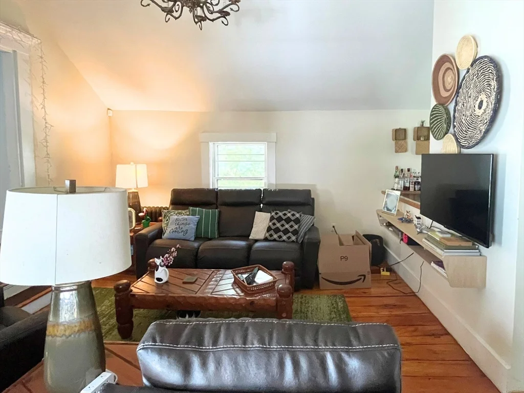 269 Lamartine St, Jamaica Plain