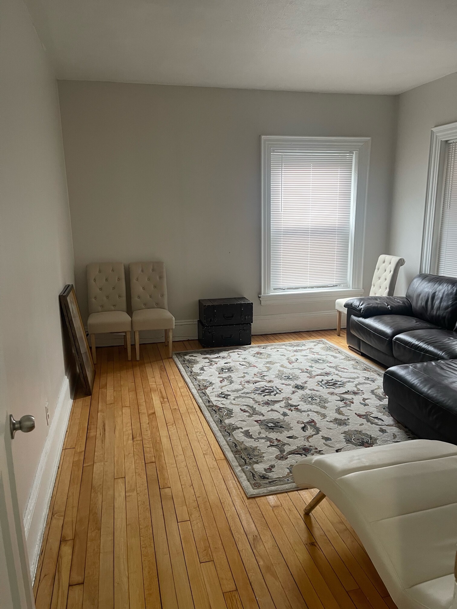 1 split bed, 1 bath apartment for rent at 465 Park Dr Unit 7.,, Fenway — photo 4 of 4