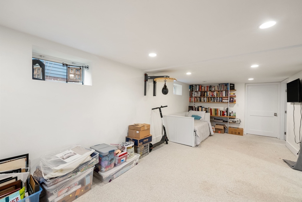 14 Hubbard Ave, Cambridge