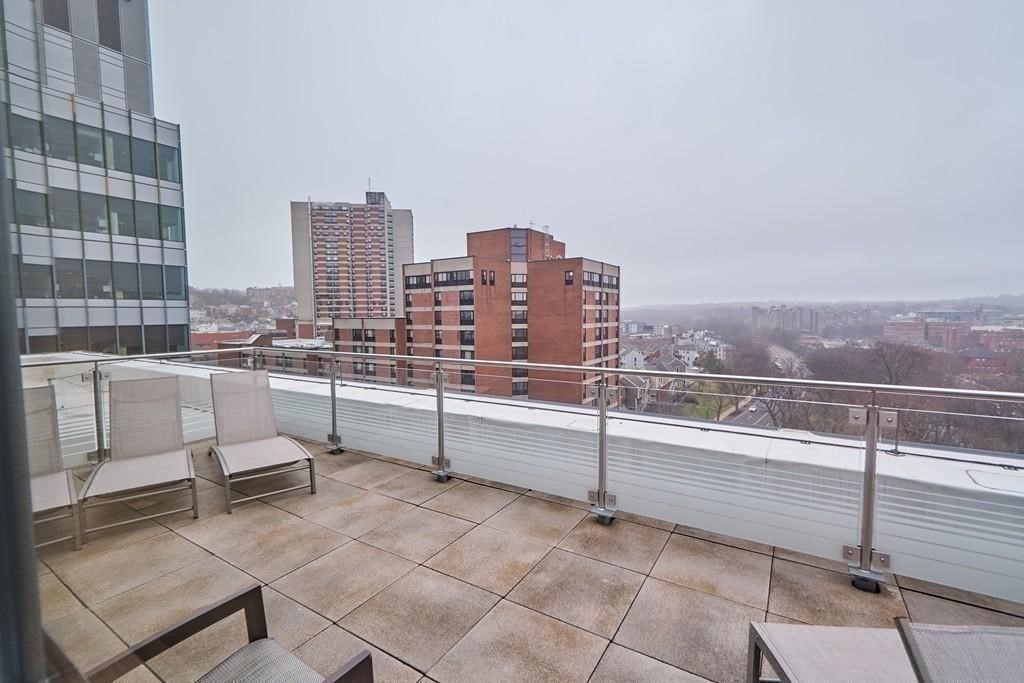 80 Fenwood, Longwood