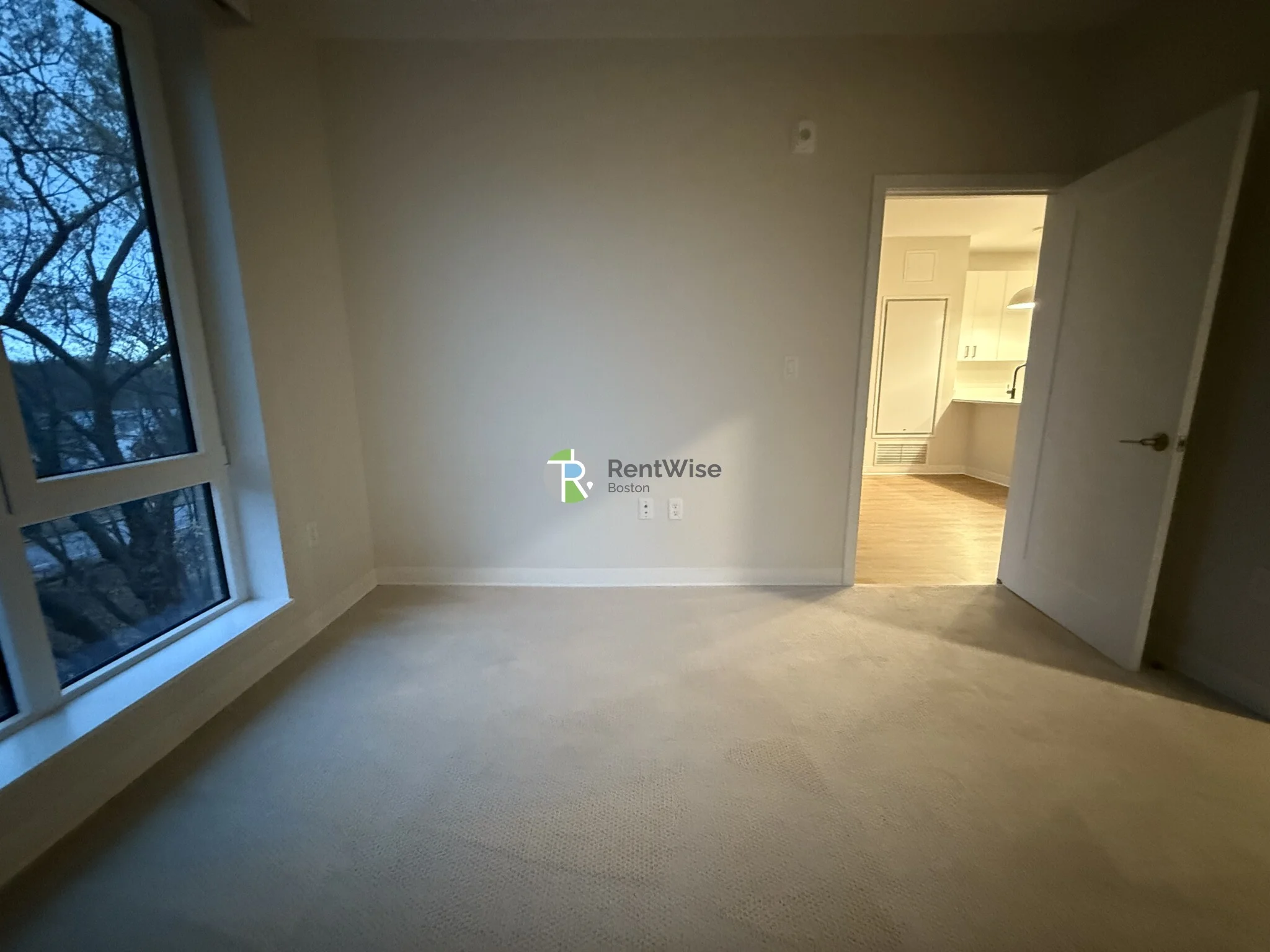 289 Walk Hill St, Roslindale