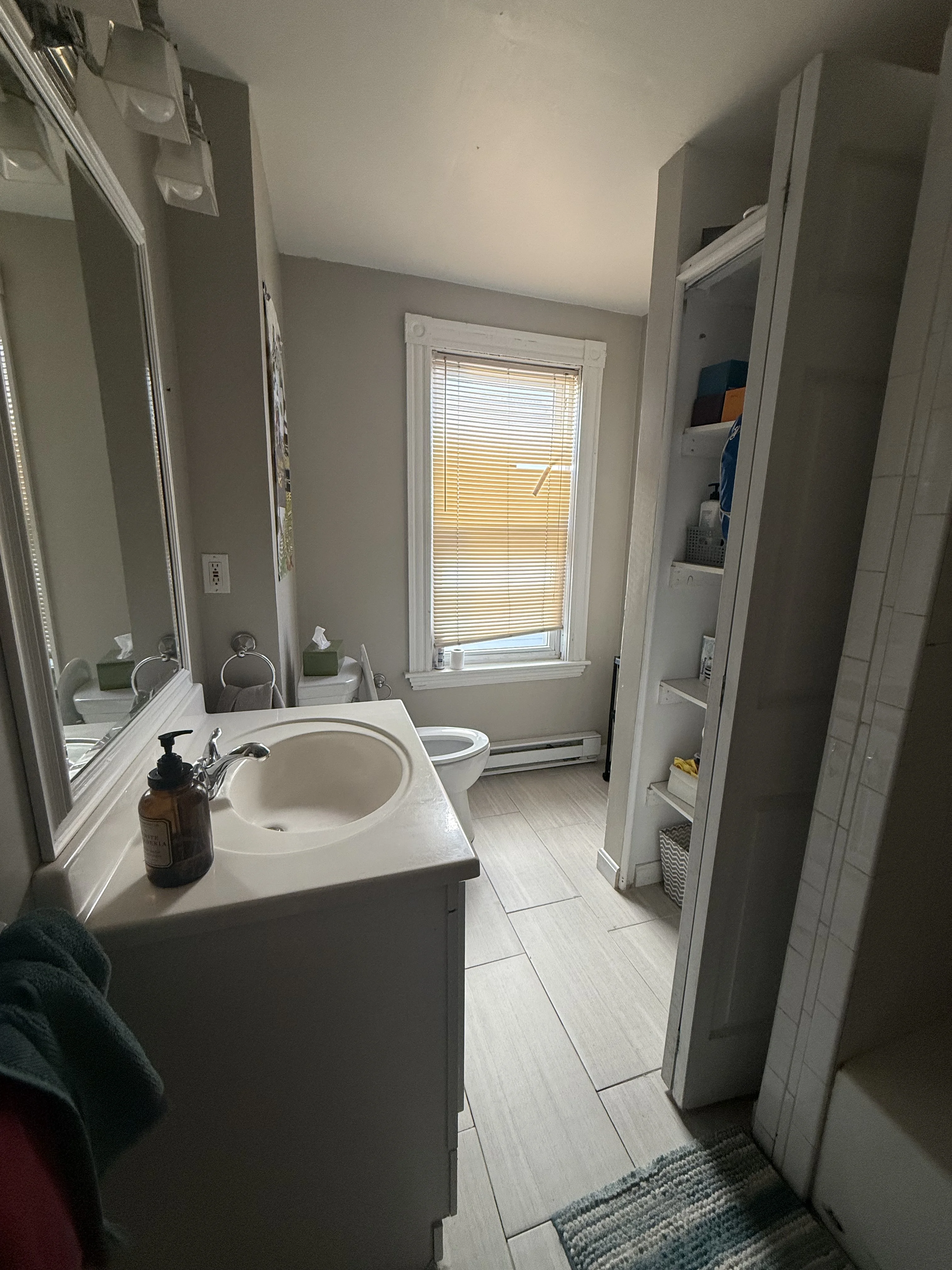 82 Bristol Rd, Medford