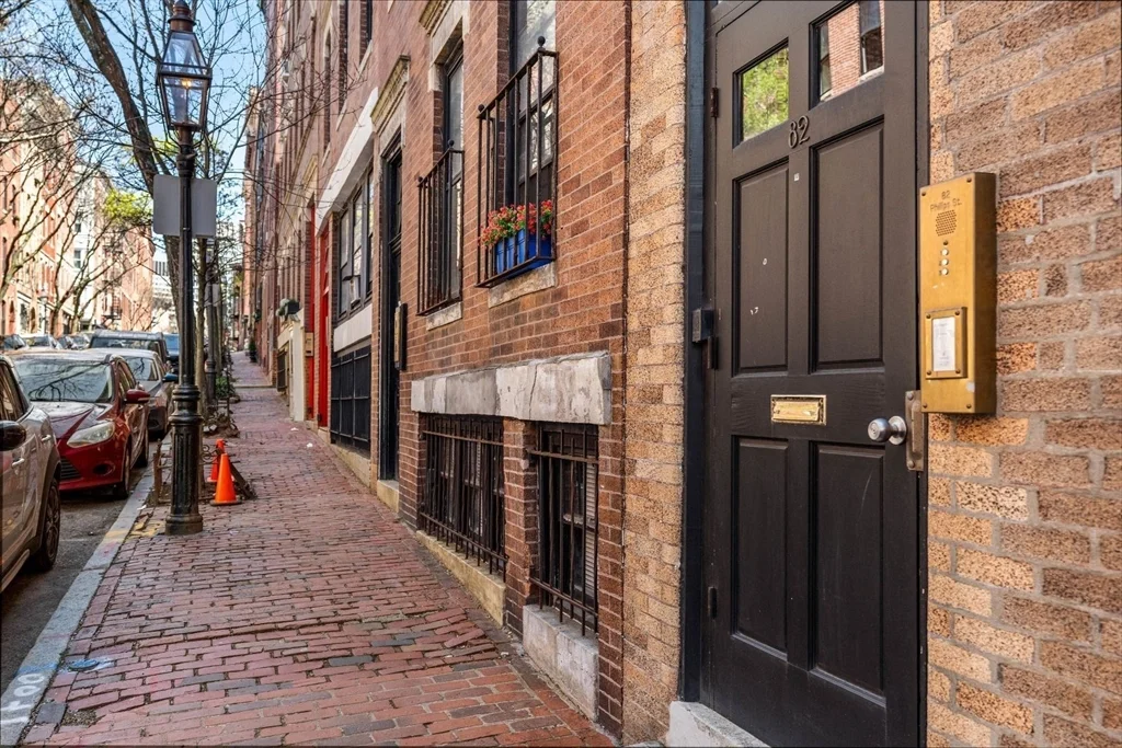 82 Phillips St, Beacon Hill