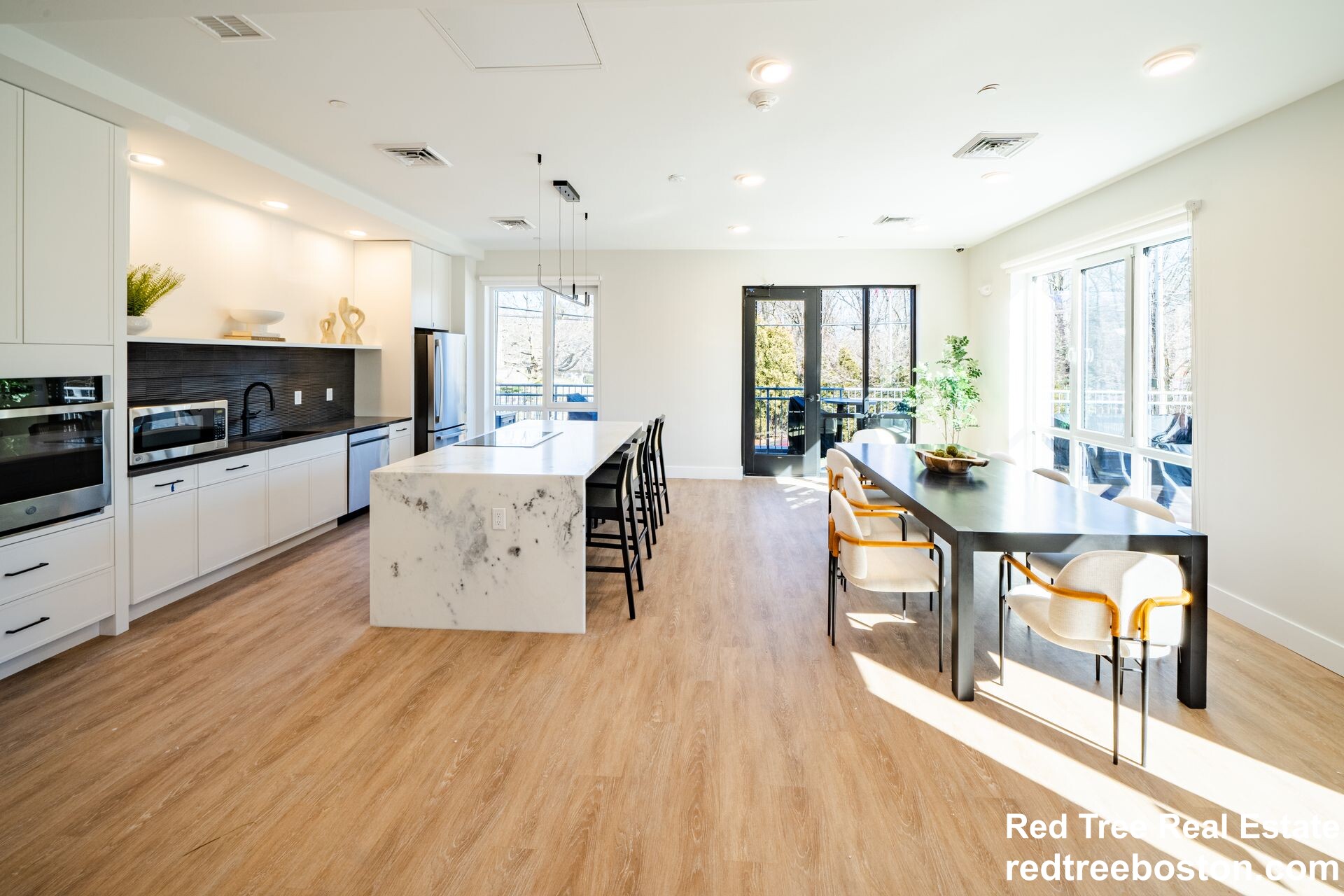 289 Walk Hill St, Roslindale