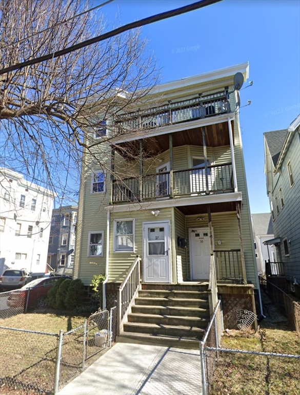 35 Fairmont St, Malden