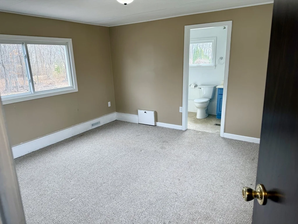 12 Hayes St, Salisbury