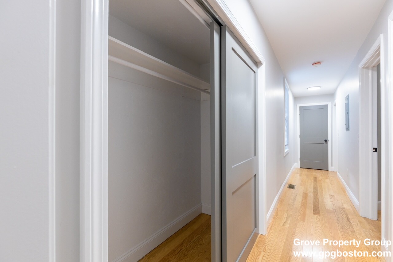 466 East 7th St, South Boston