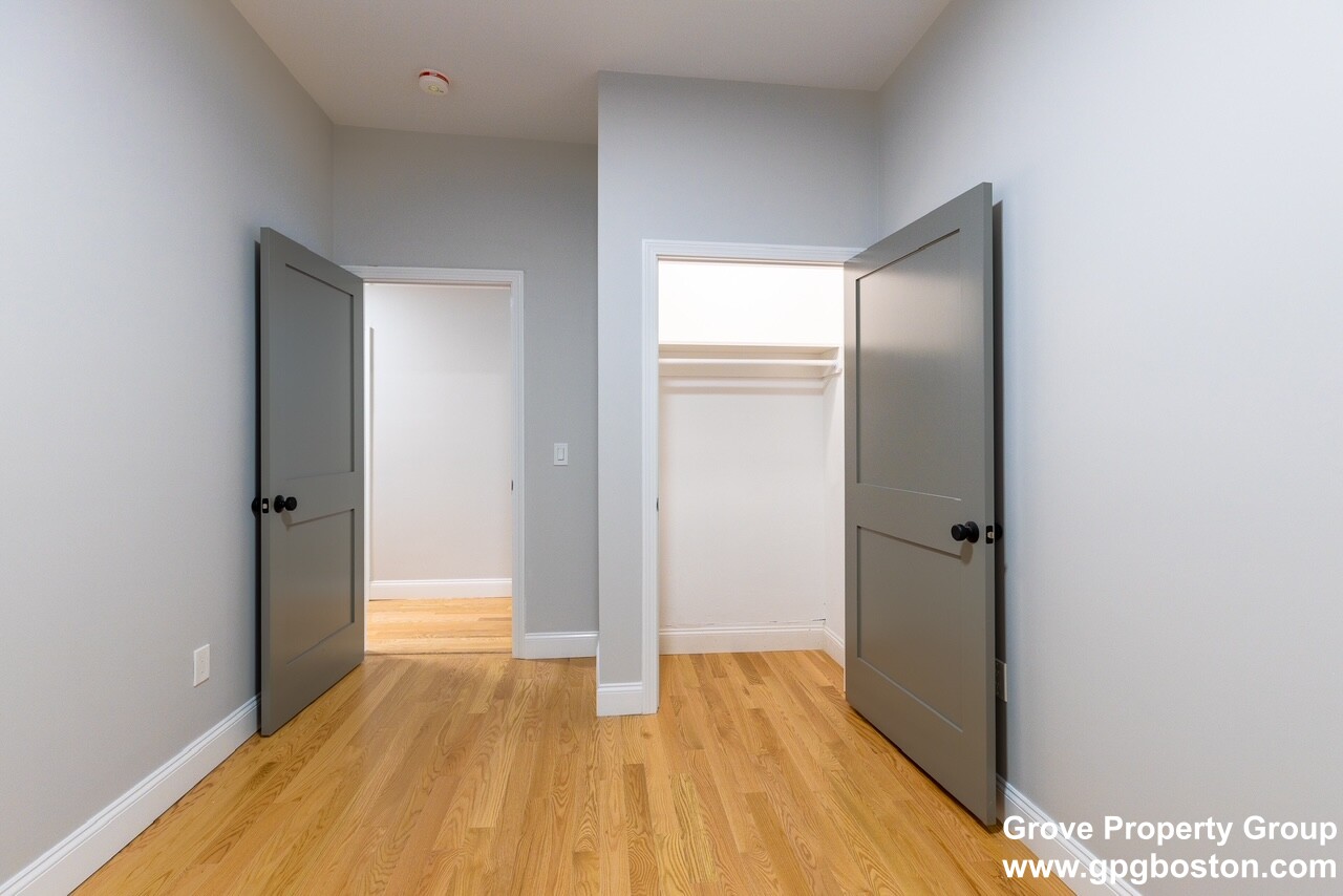 466 East 7th St, South Boston