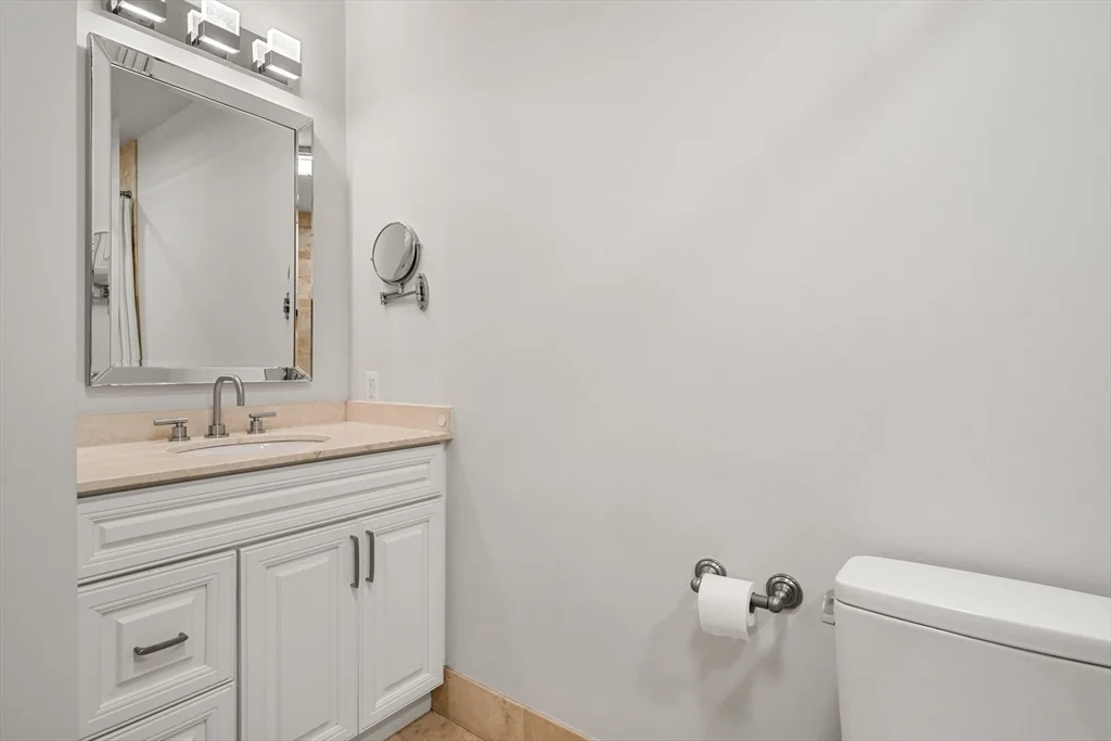 703 East 4th St, South Boston