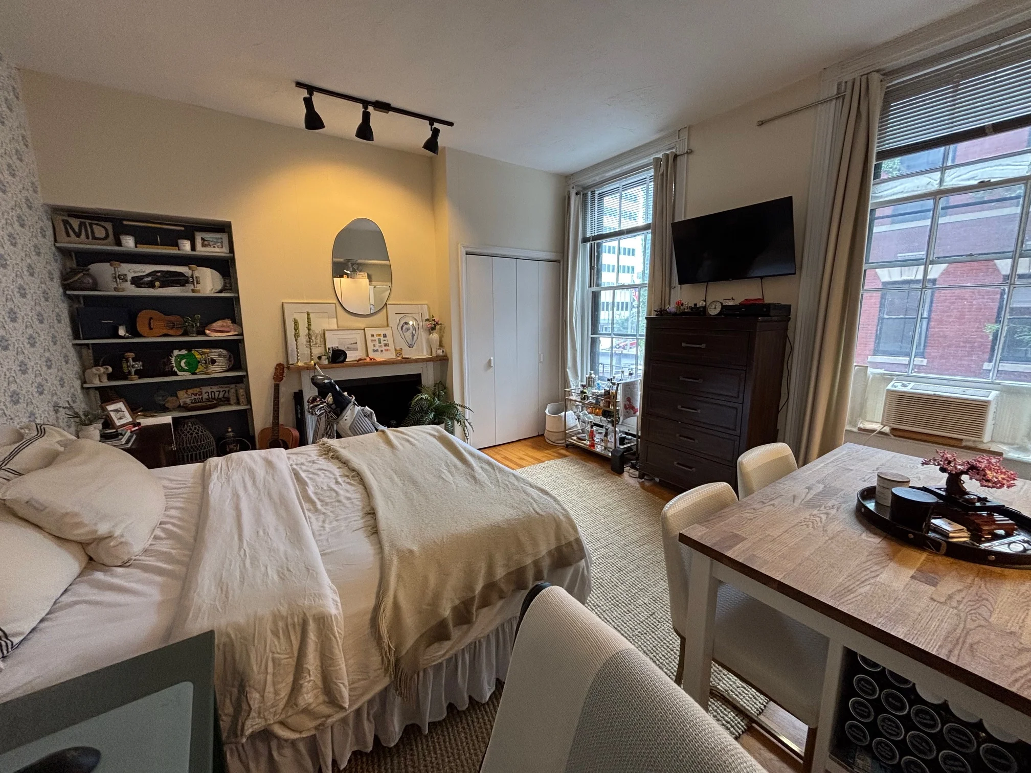 11 South Russell St, Beacon Hill