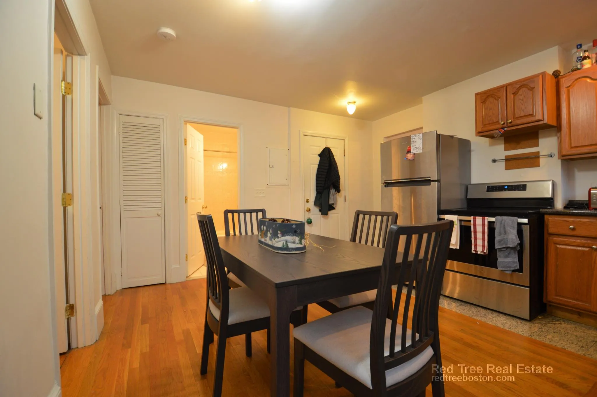 214 Freeman St, North Brookline