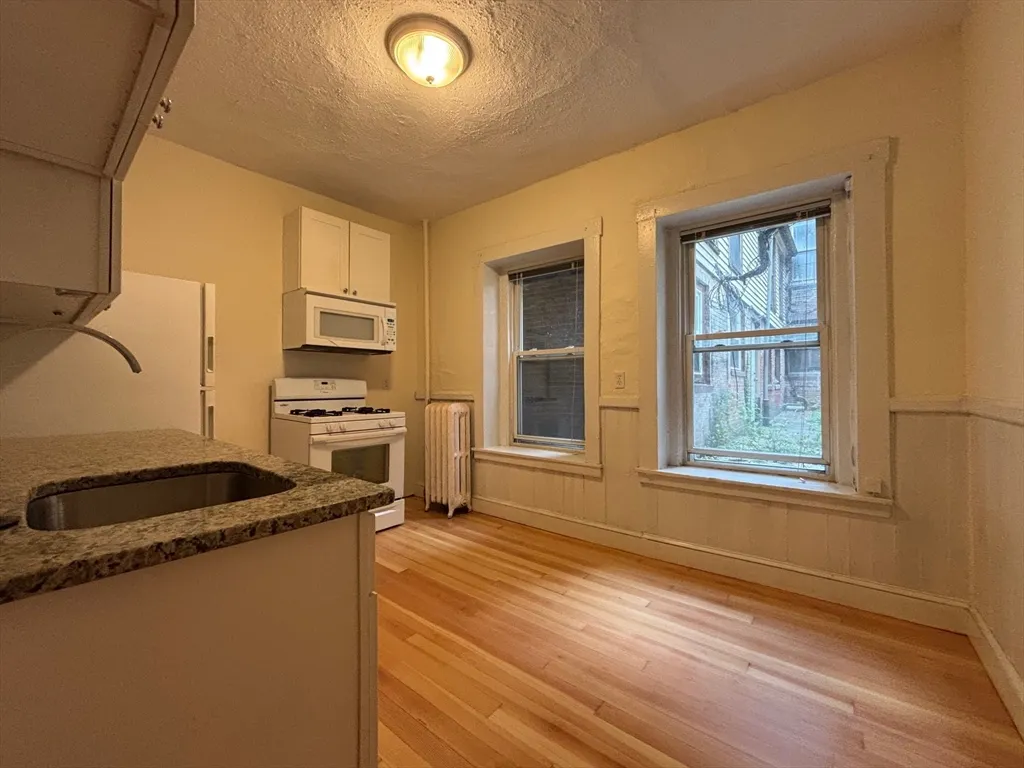 55 Joy St, Beacon Hill