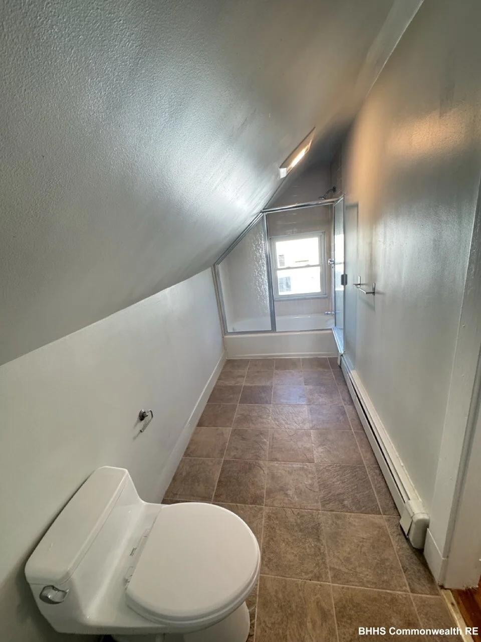 27 Lloyd Rd, Watertown